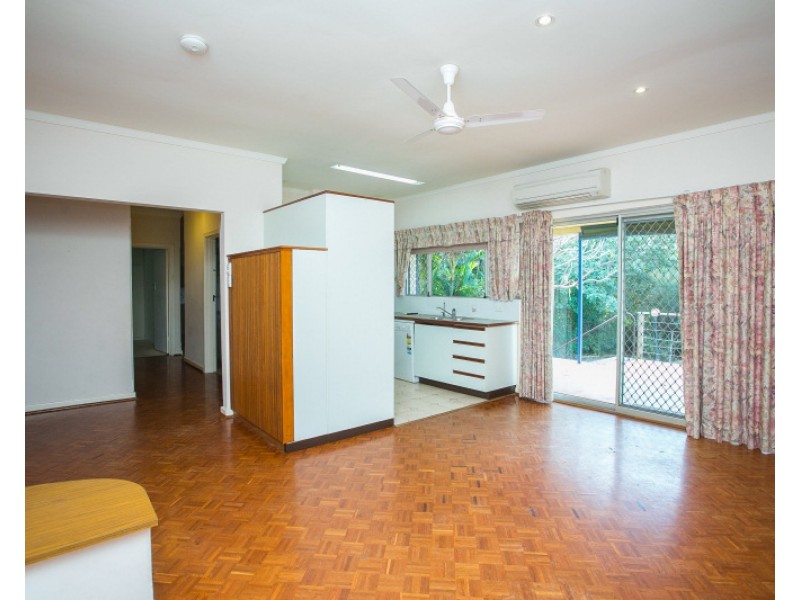 13 Davidson Road, Attadale WA 6156