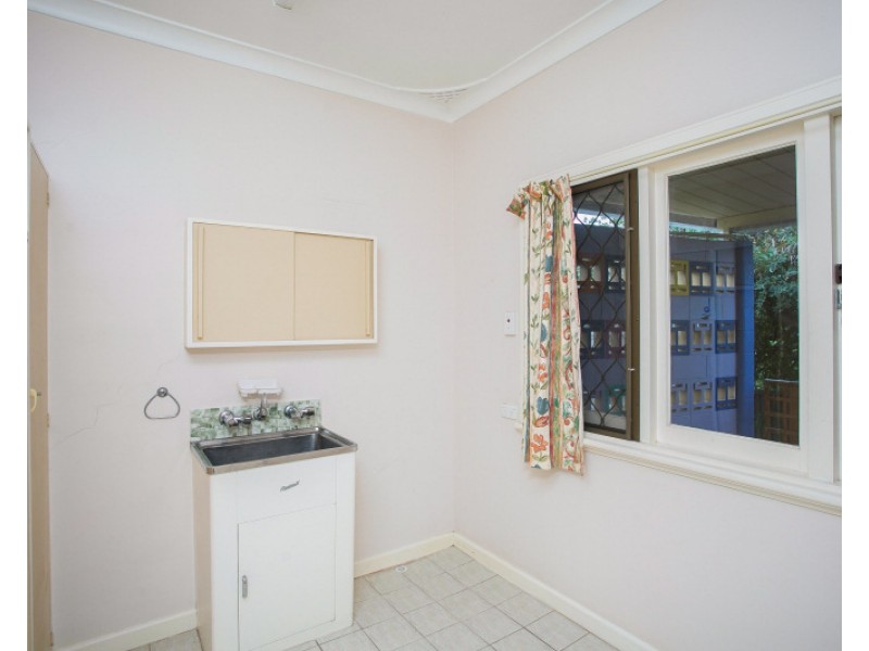 13 Davidson Road, Attadale WA 6156