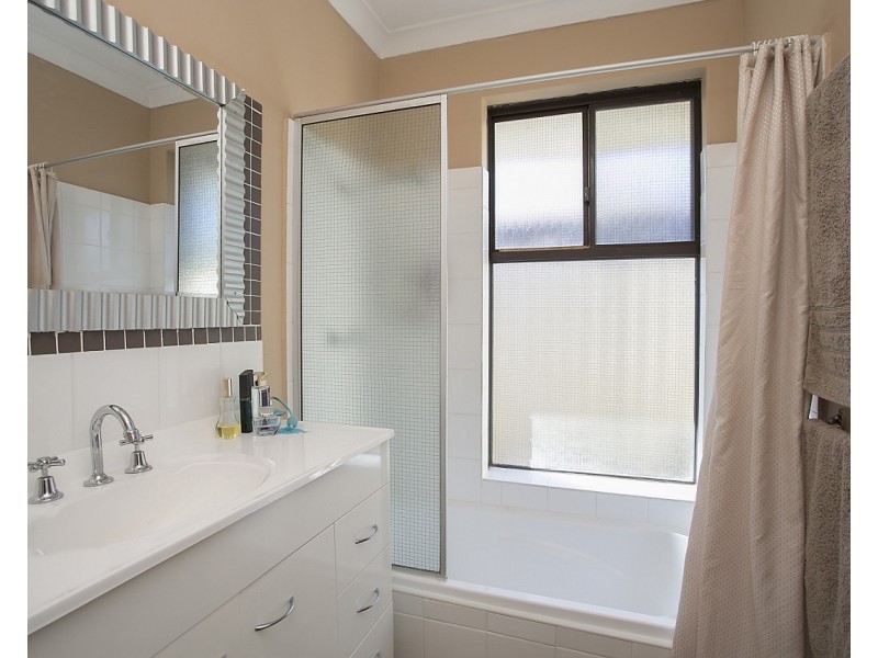63 Maguire Avenue, Beechboro WA 6063