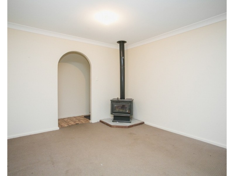 12 Hull Way, Beechboro WA 6063