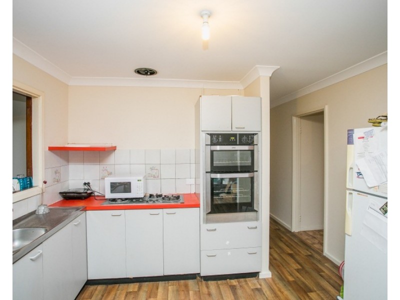 12 Hull Way, Beechboro WA 6063