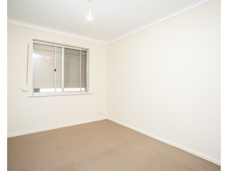 12 Hull Way, Beechboro WA 6063