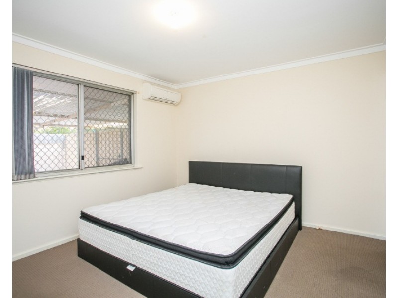 12 Hull Way, Beechboro WA 6063