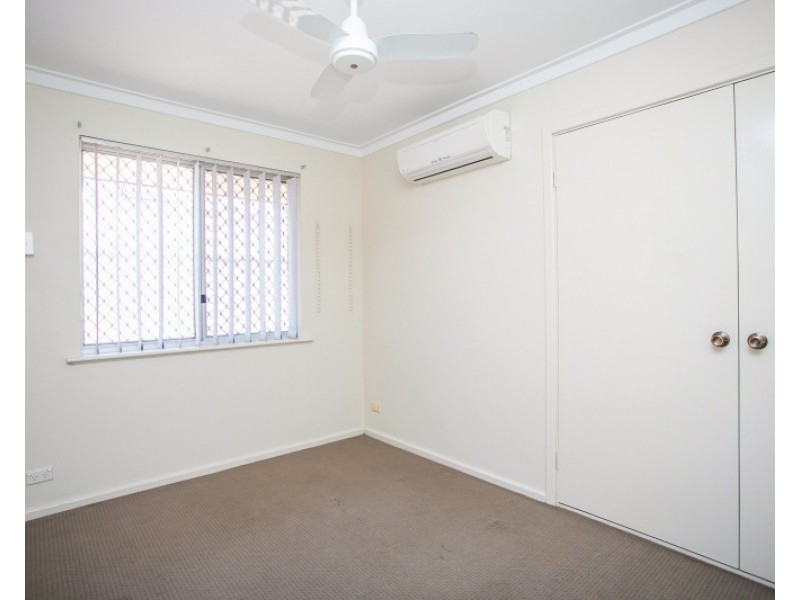 12 Hull Way, Beechboro WA 6063