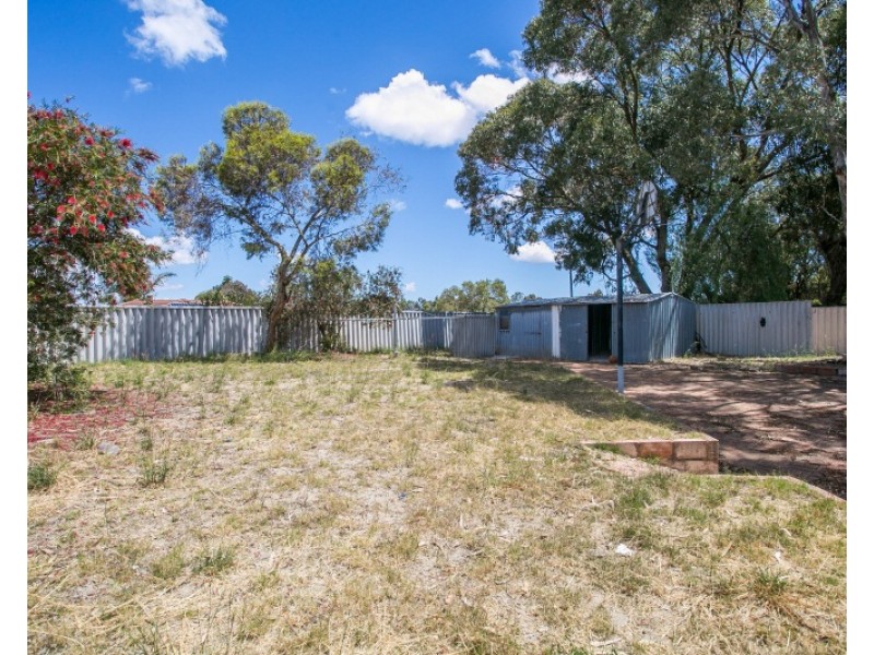 12 Hull Way, Beechboro WA 6063