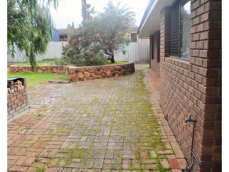 26 Meechin Way, Beechboro WA 6063