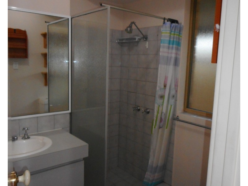 10 Cocos Grove, Kiara WA 6054