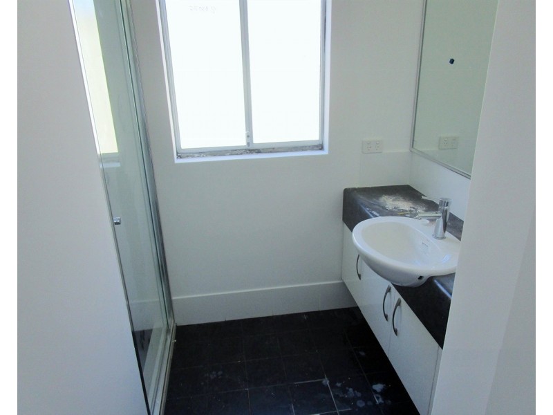 2A/4 Lune Close, Beechboro WA 6063