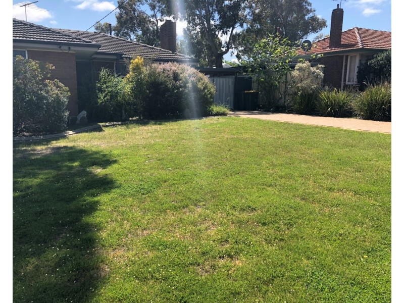 13 Caladenia Way, Koongamia WA 6056