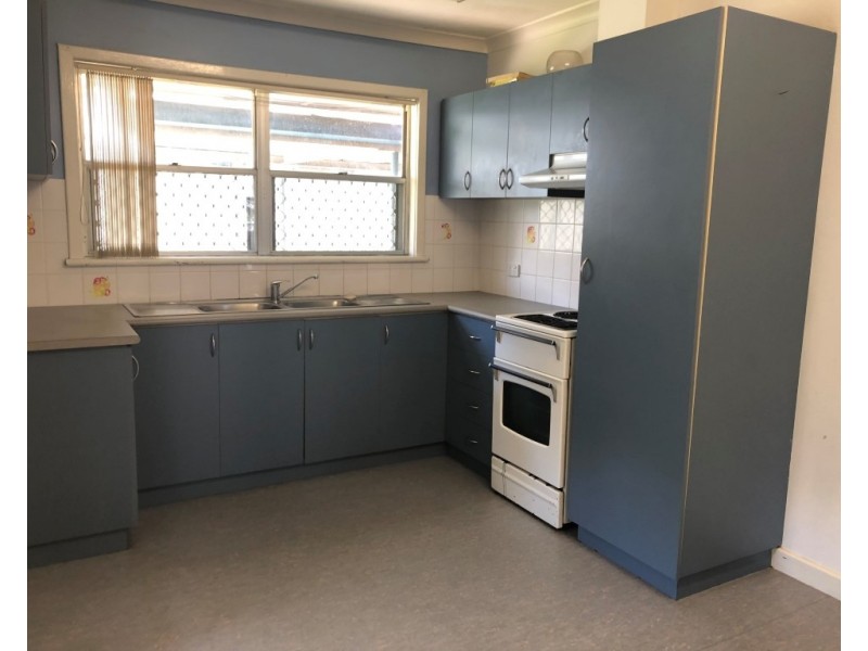 13 Caladenia Way, Koongamia WA 6056