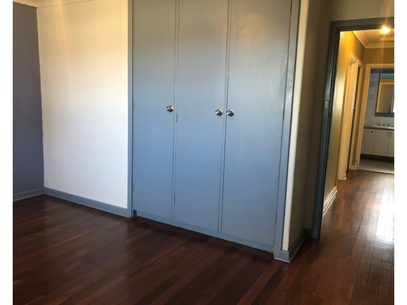 13 Caladenia Way, Koongamia WA 6056