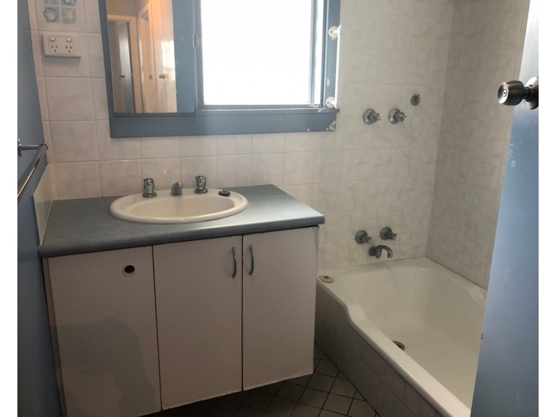 13 Caladenia Way, Koongamia WA 6056