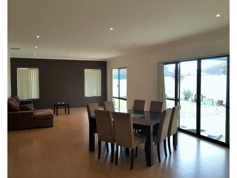 61 Birnam Road, Canning Vale WA 6155