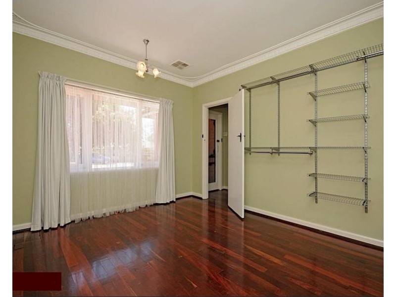 5 Mcglew Street, Eden Hill WA 6054
