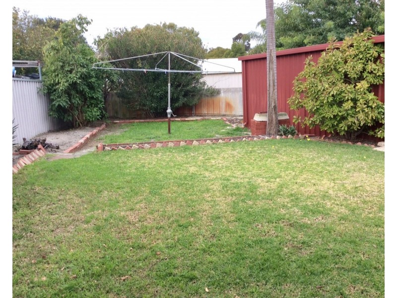 5 Mcglew Street, Eden Hill WA 6054