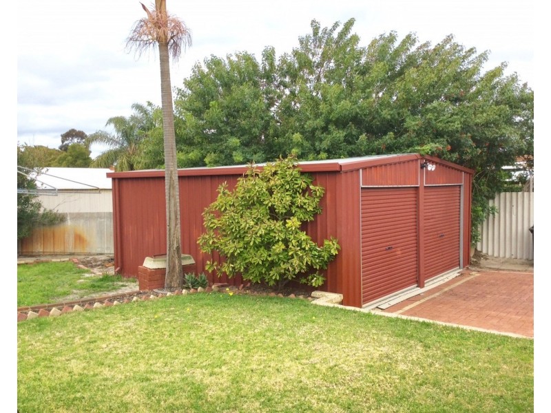 5 Mcglew Street, Eden Hill WA 6054