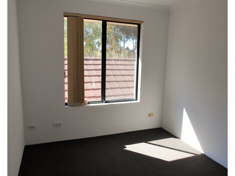 24/20 Gochean Avenue, Bentley WA 6102