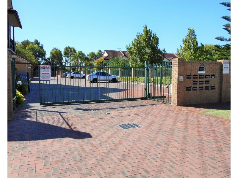 24/20 Gochean Avenue, Bentley WA 6102