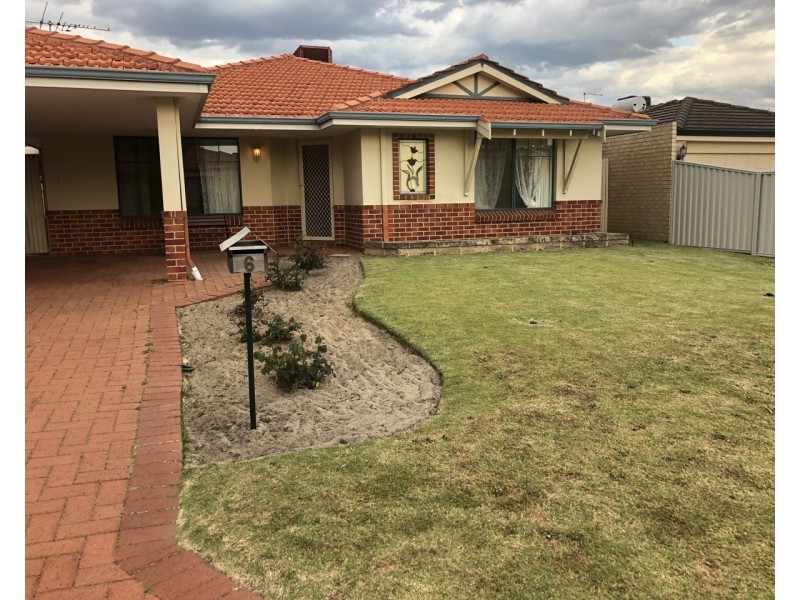 6 Deerina Green, Alexander Heights WA 6064