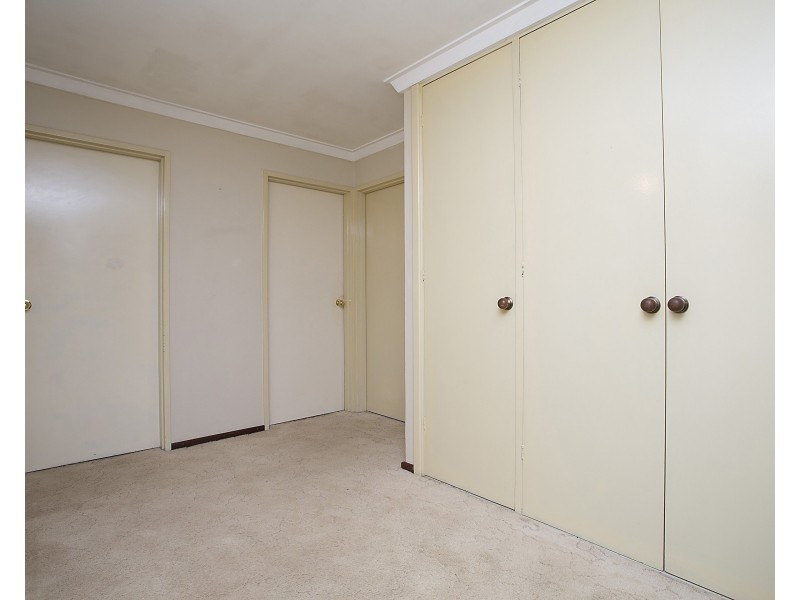 15 Ledger Street, Warnbro WA 6169