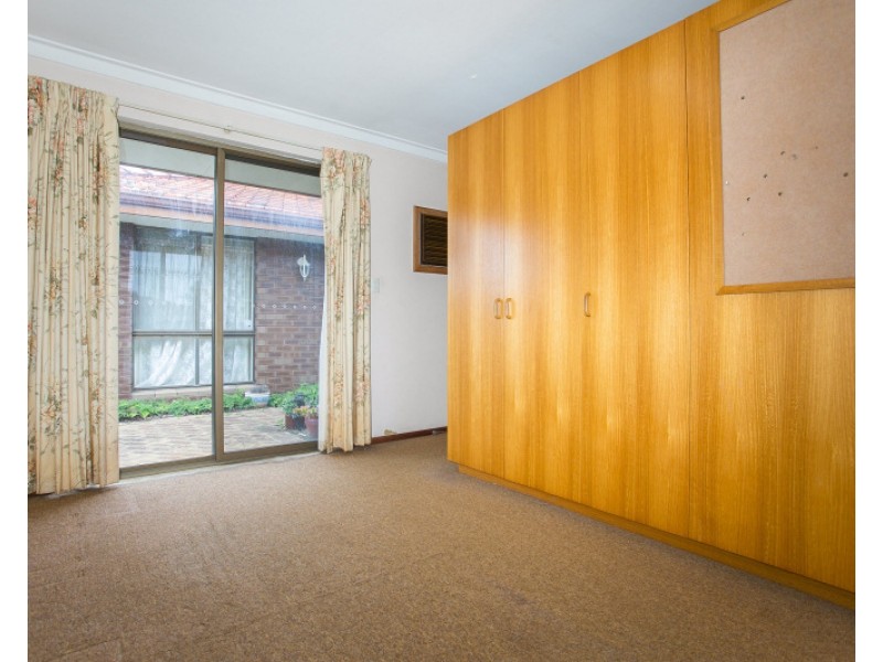 26 Clarke Street, East Cannington WA 6107