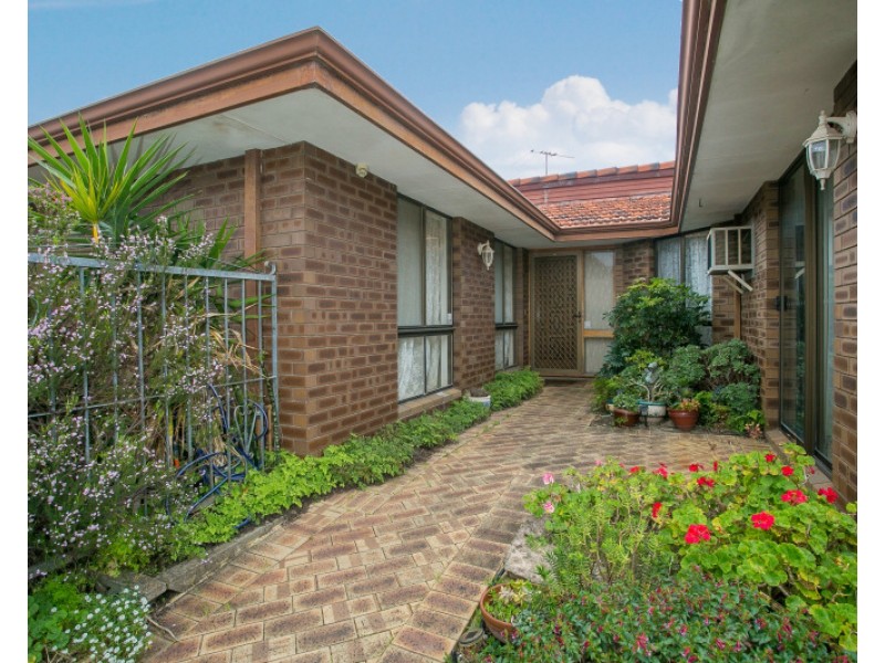 26 Clarke Street, East Cannington WA 6107