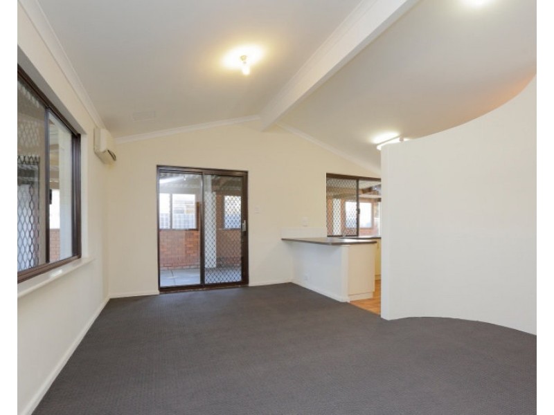 40 Meadowbrook Drive, Parkwood WA 6147