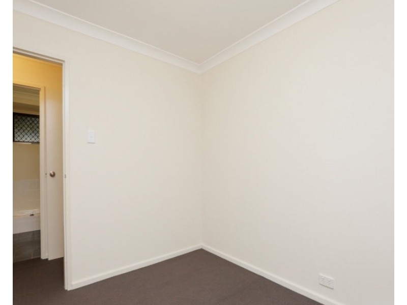 40 Meadowbrook Drive, Parkwood WA 6147