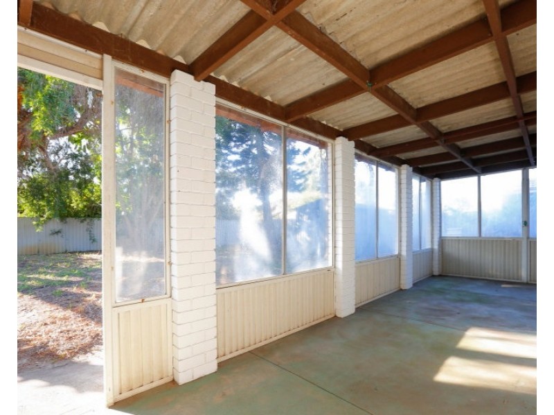 40 Meadowbrook Drive, Parkwood WA 6147