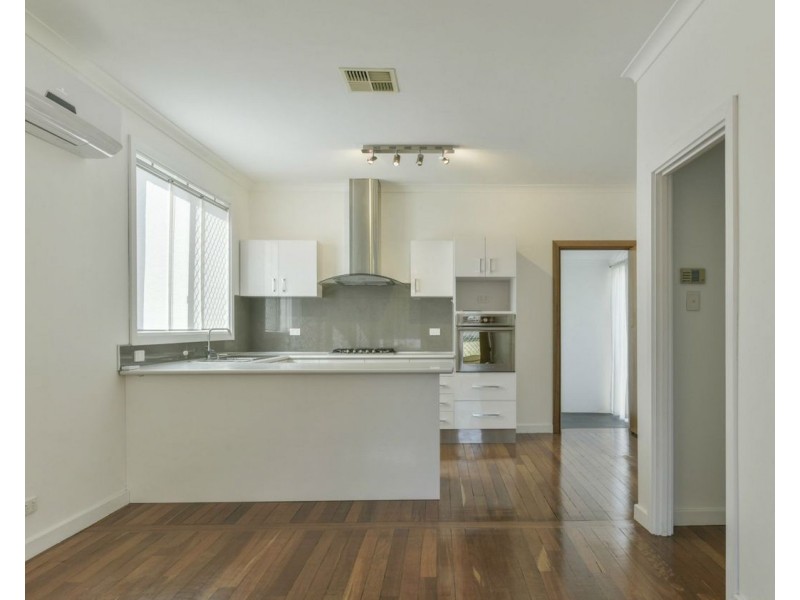 17 Priestley Street, Embleton WA 6062