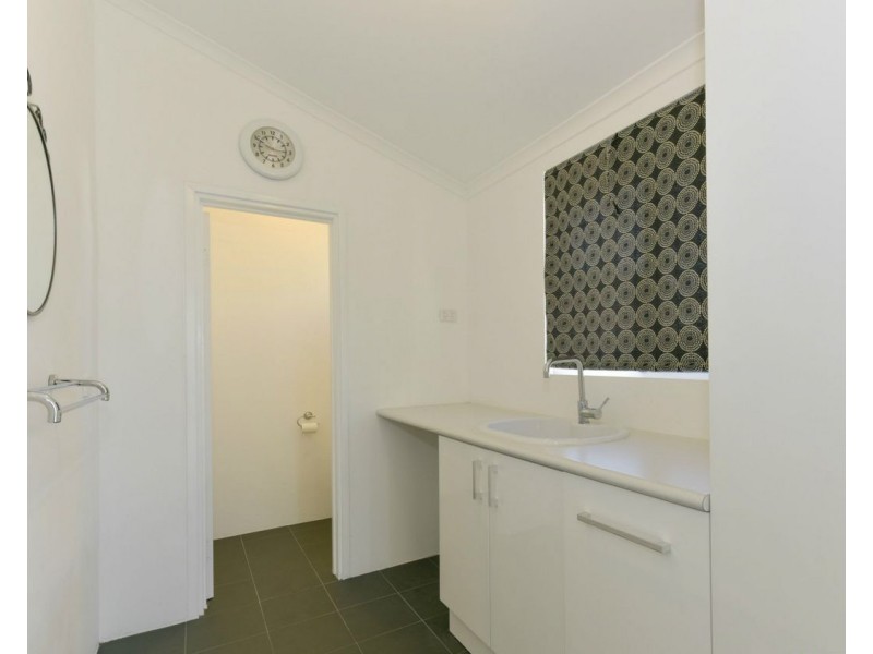 17 Priestley Street, Embleton WA 6062