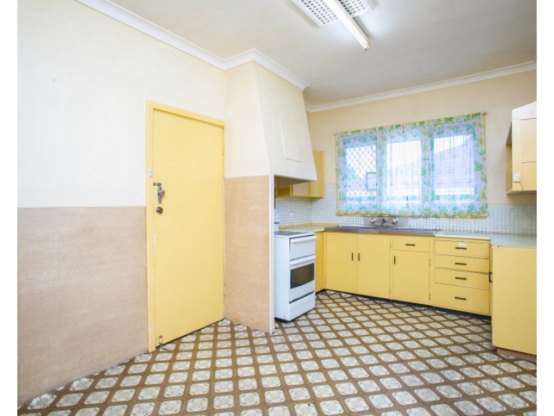 273 Epsom Avenue, Redcliffe WA 6104