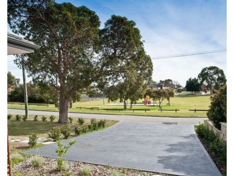 8 Feredy Street, Embleton WA 6062