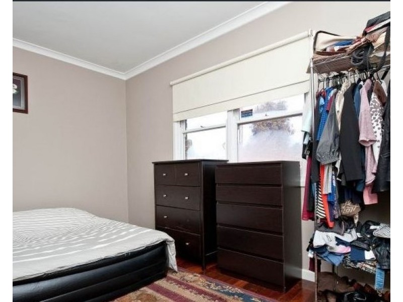 8 Feredy Street, Embleton WA 6062