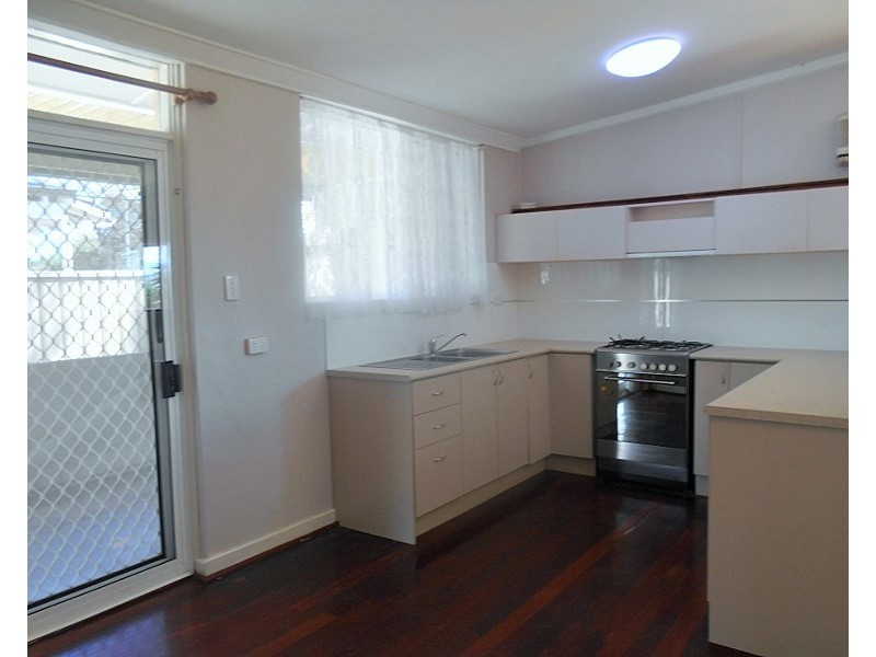 28 Cameron Street, Embleton WA 6062