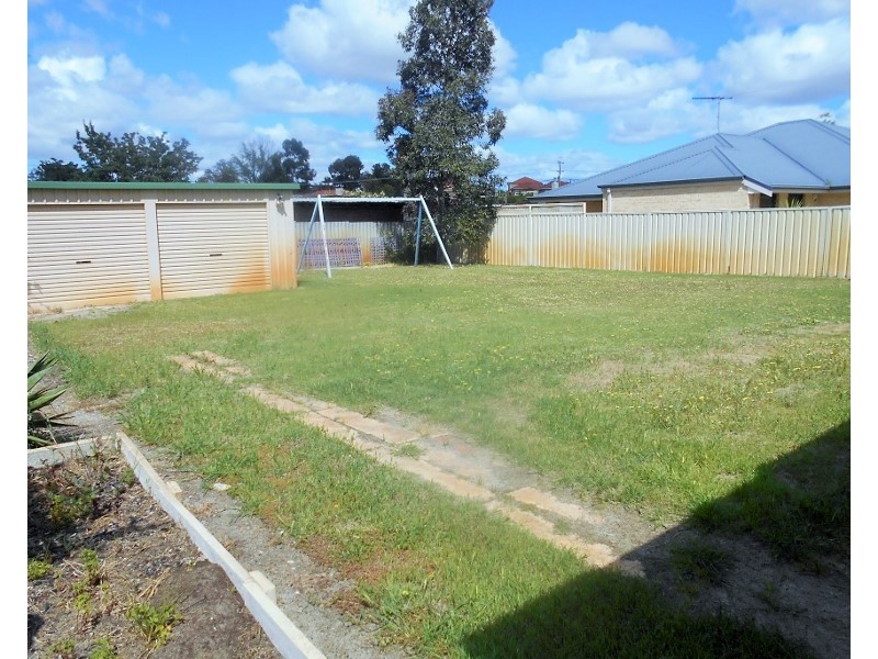 28 Cameron Street, Embleton WA 6062