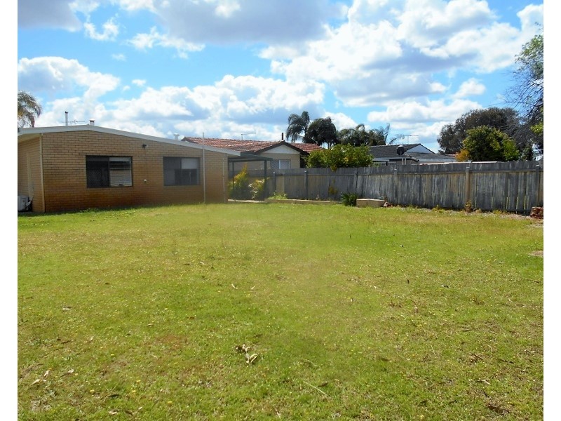 28 Cameron Street, Embleton WA 6062