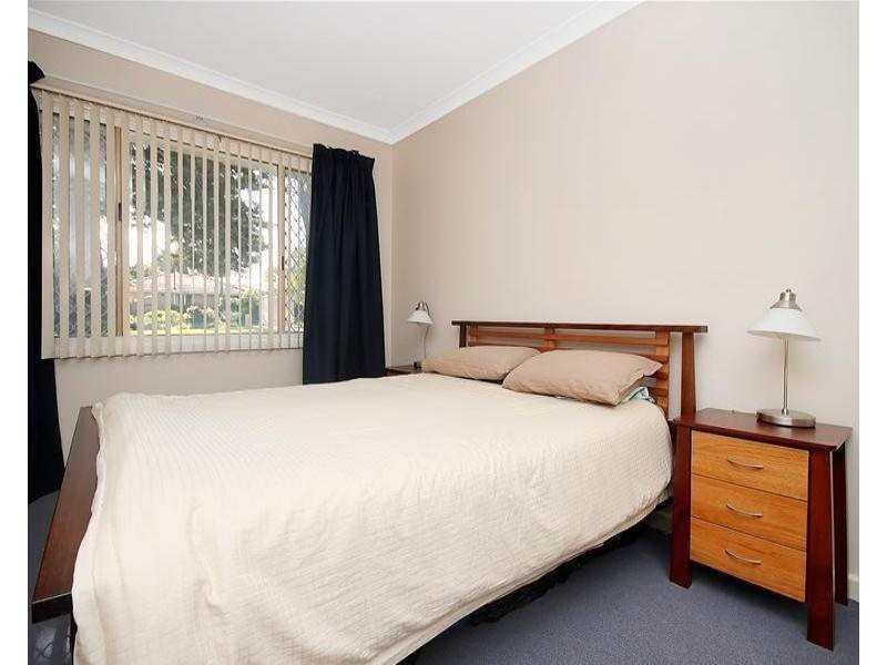 6 Keeley Way, Girrawheen WA 6064
