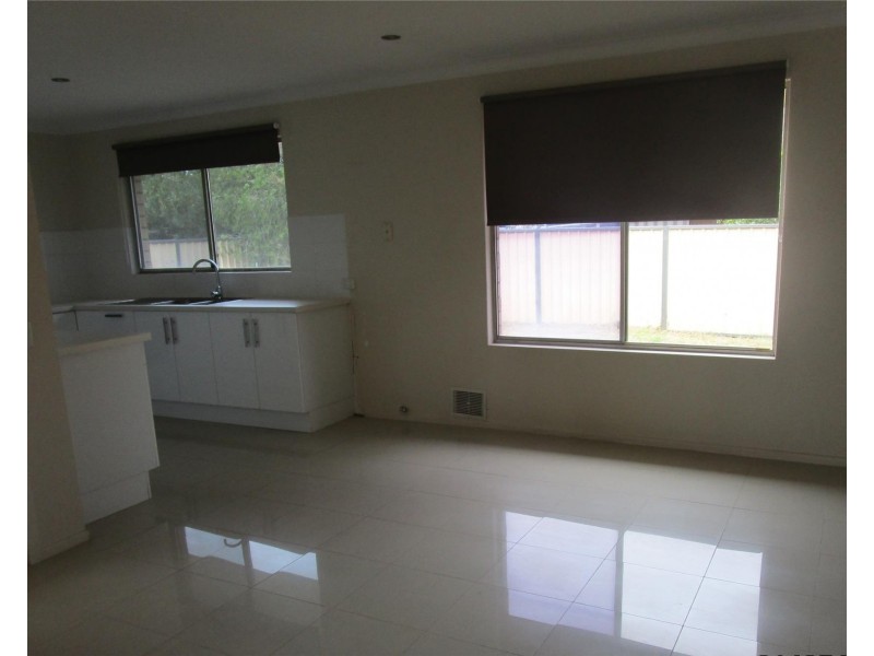 6 Oak Tree Court, Langford WA 6147