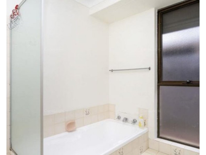 16 Dampier Loop, Mirrabooka WA 6061