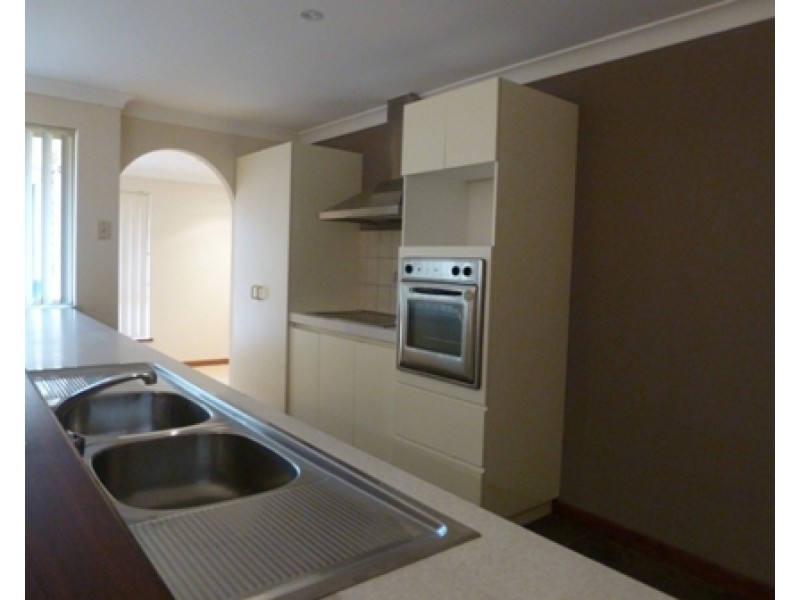 22 Marianne Way, Alexander Heights WA 6064