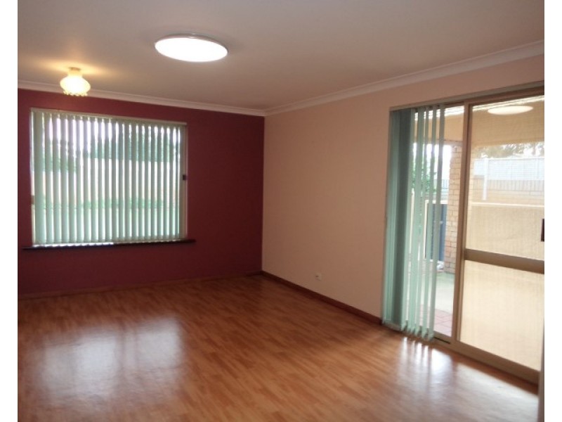 2 Satellite Retreat, Kiara WA 6054