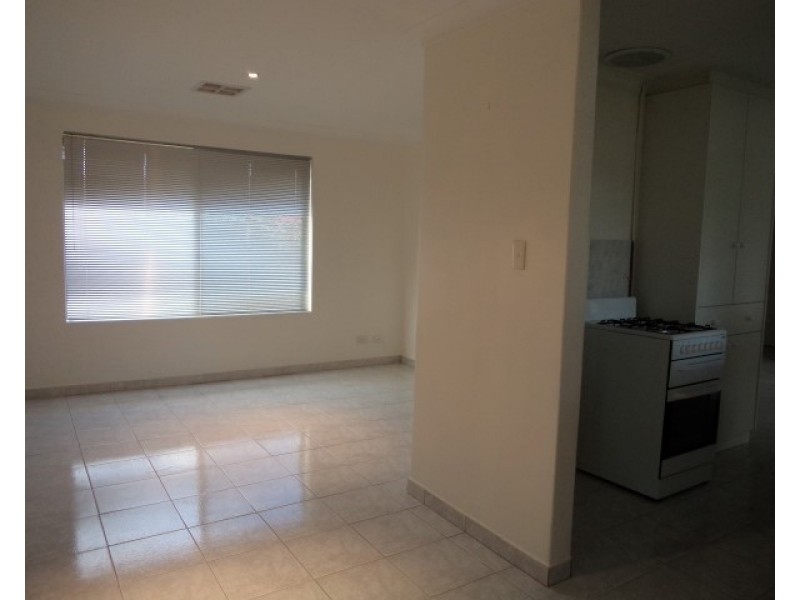 2 Satellite Retreat, Kiara WA 6054