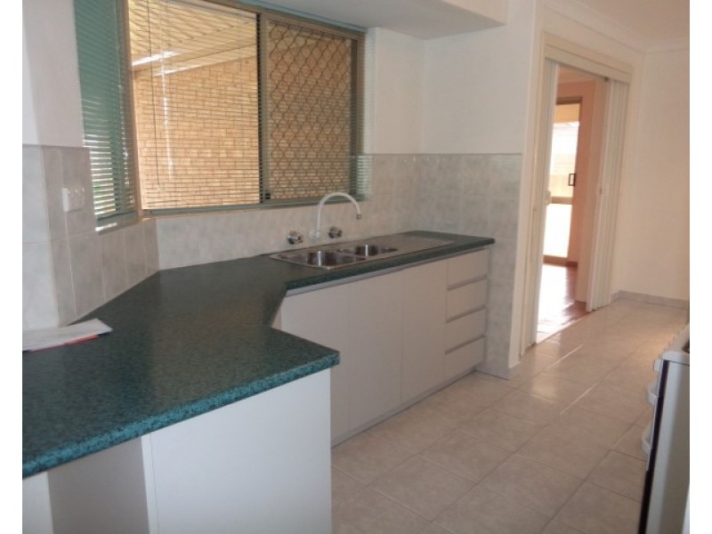 2 Satellite Retreat, Kiara WA 6054