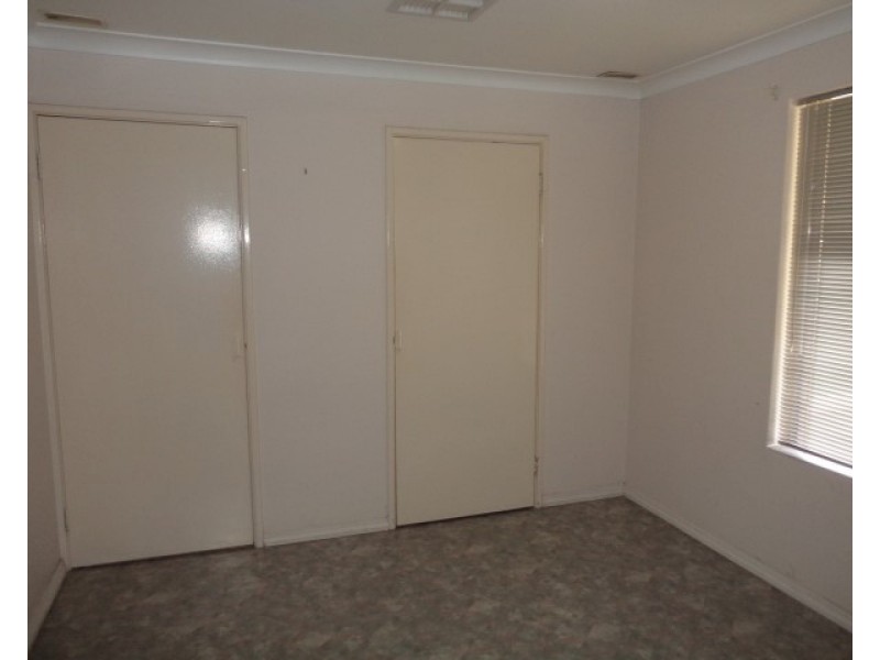 2 Satellite Retreat, Kiara WA 6054