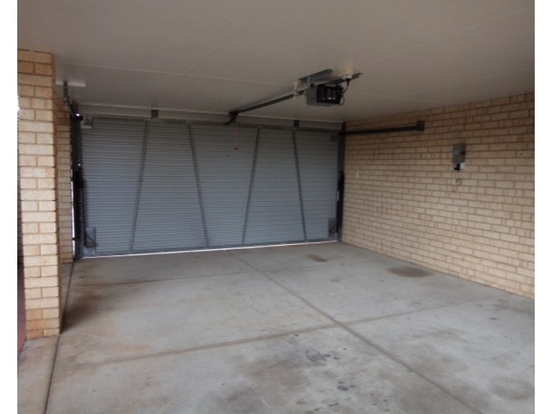 2 Satellite Retreat, Kiara WA 6054