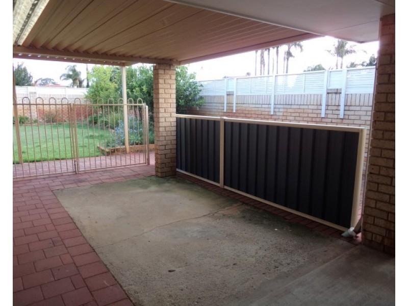 2 Satellite Retreat, Kiara WA 6054