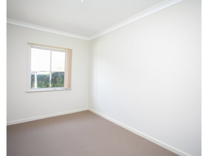 3 Kalara Way, Koongamia WA 6056