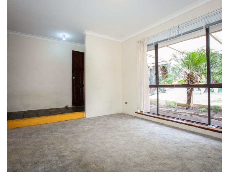 6 Eddy Close, Leda WA 6170