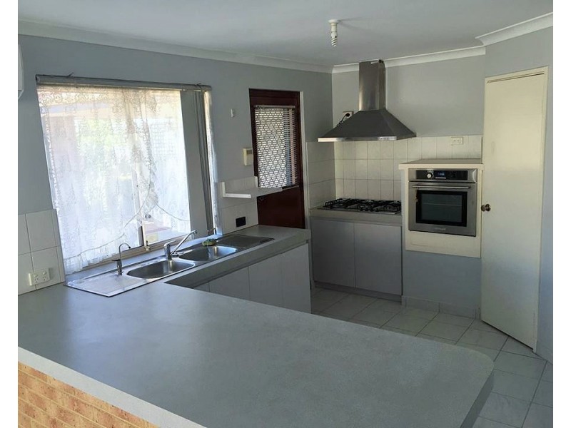 18 St Lawrence Drive, Beechboro WA 6063